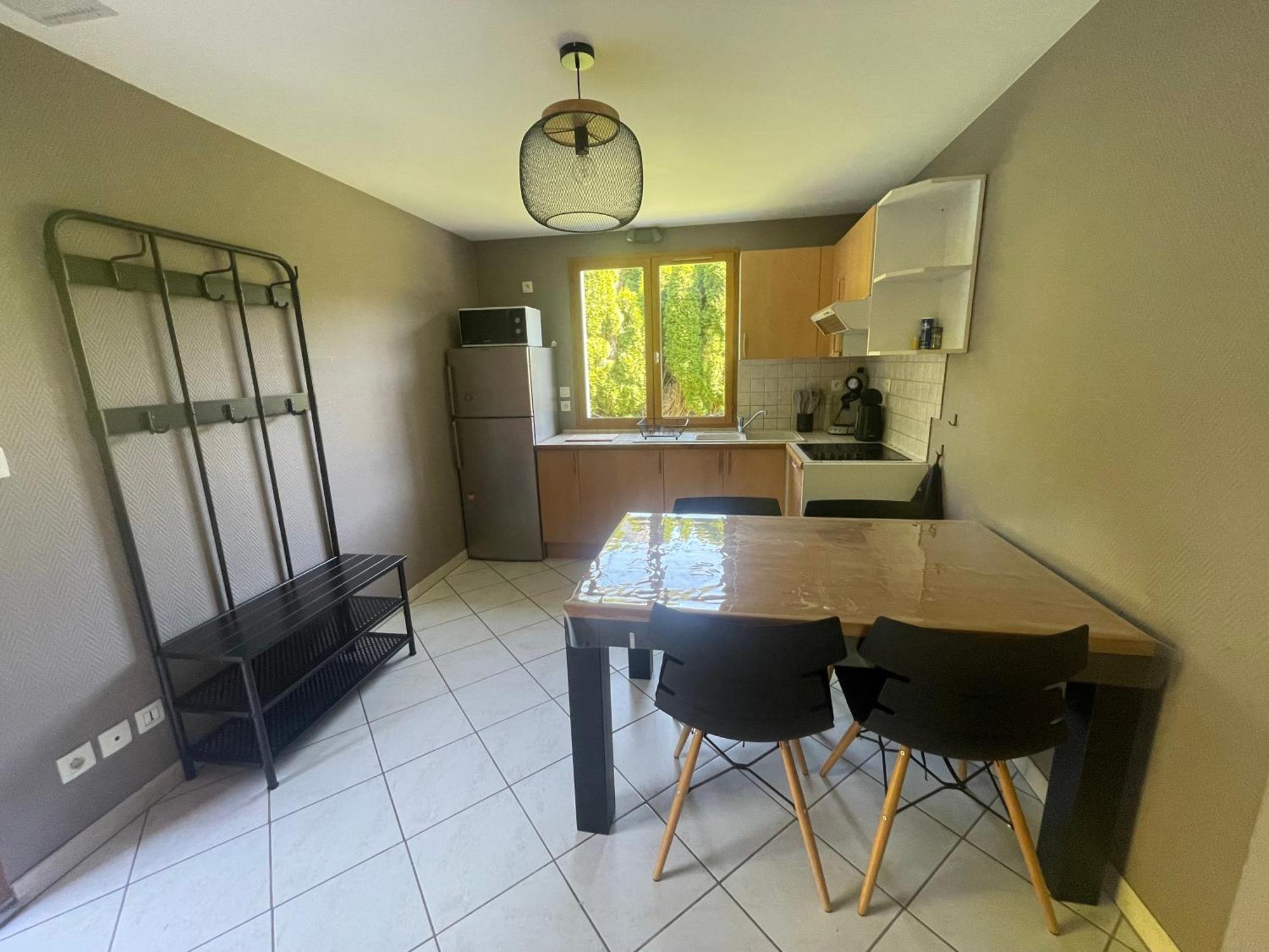 Appartement Entre Lac Et Montagnes โธนส์ ภายนอก รูปภาพ