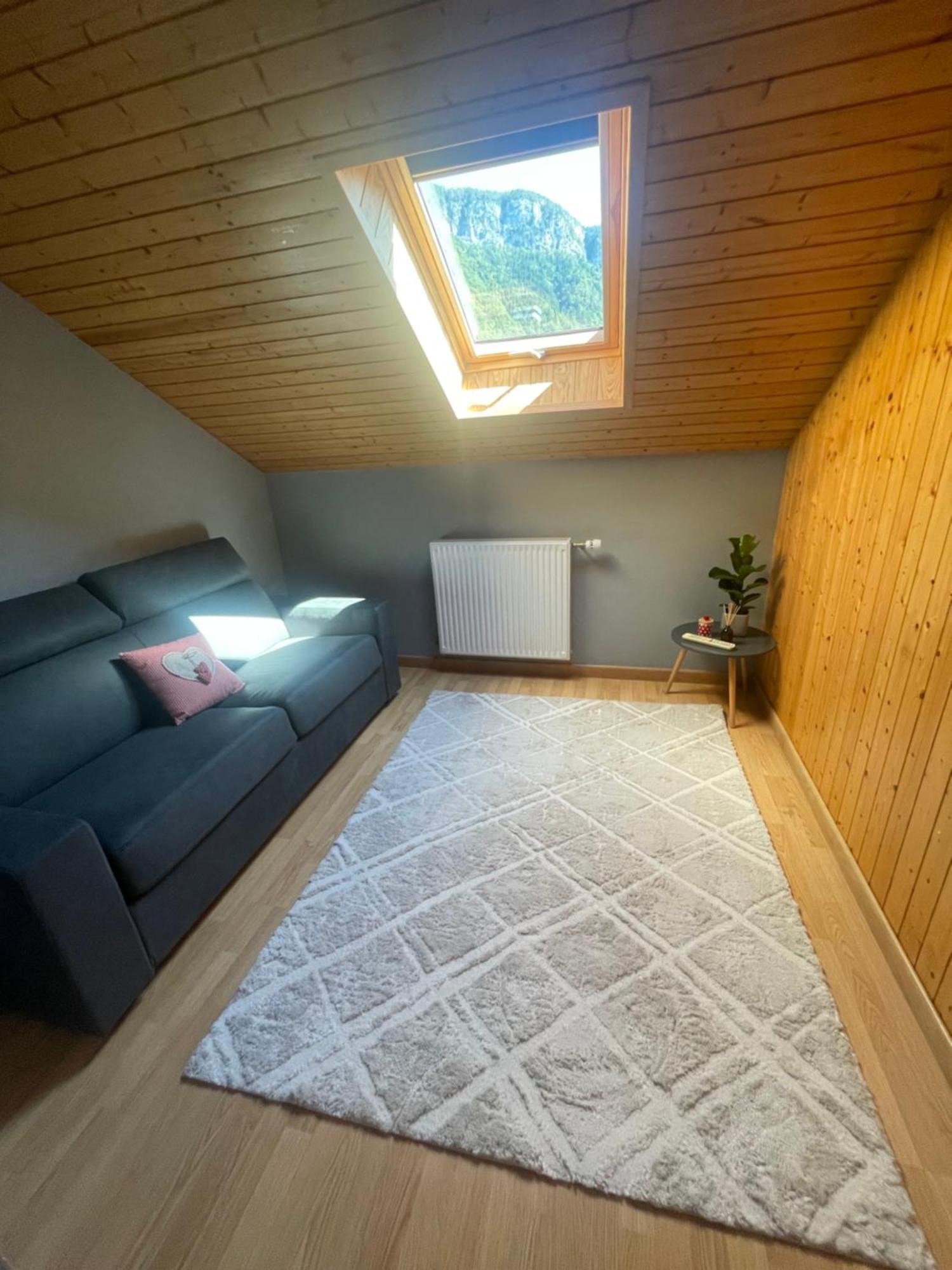 Appartement Entre Lac Et Montagnes โธนส์ ภายนอก รูปภาพ